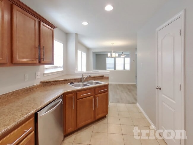 Photo - 11059 Barclay Point