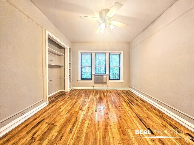 Building Photo - 837 W Wolfram St Unit 1 bed Rental