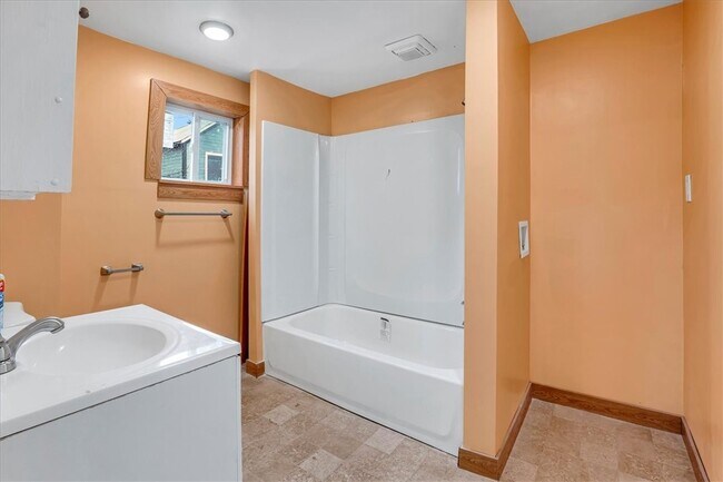 Photo - 7383 NY-28