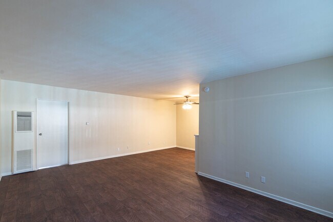 Sala de estar grande - Melrose Place