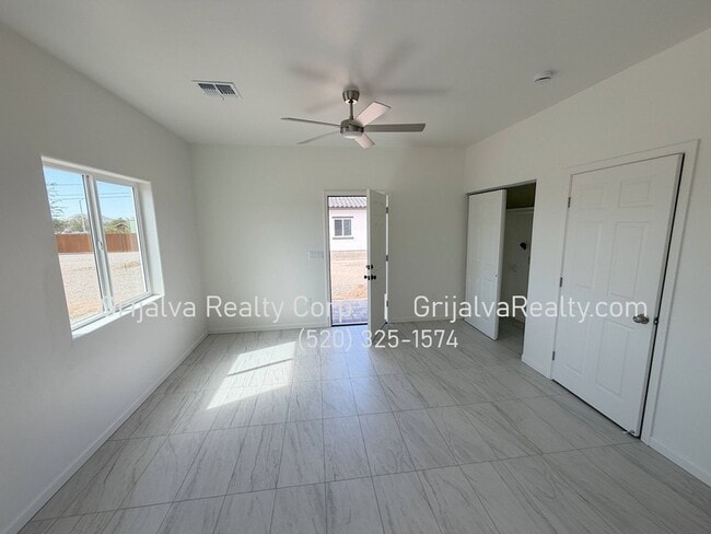 Photo - 4509 S 7th Ave Unit 02