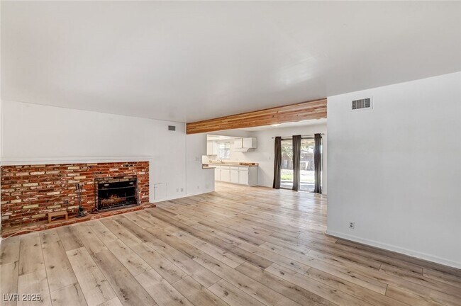 Photo - 1516 Inverness Ave