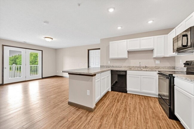 Photo - 5503 Hutchison St Unit 3 Bed