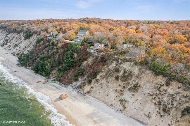 Photo - 24 Cliff Way