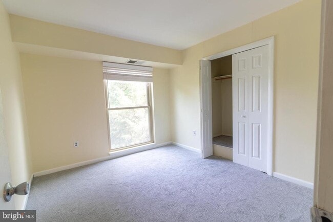 Photo - 5201 Newton St Unidad 202