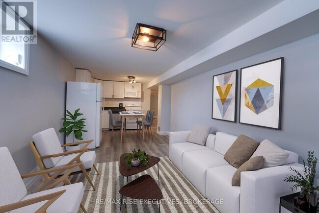 Photo - 258 Kingscourt Ave Unit 2