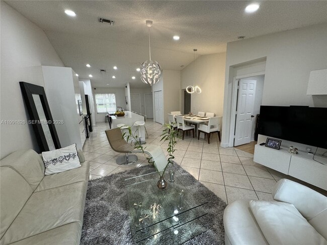 Photo - 2002 Andromeda Ln