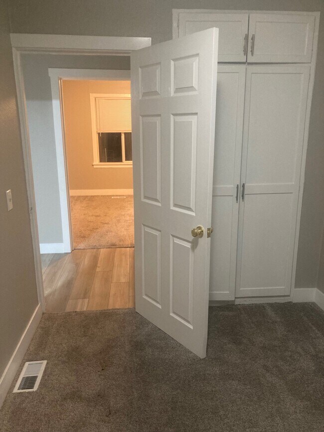 267 E State Rd Unit 2