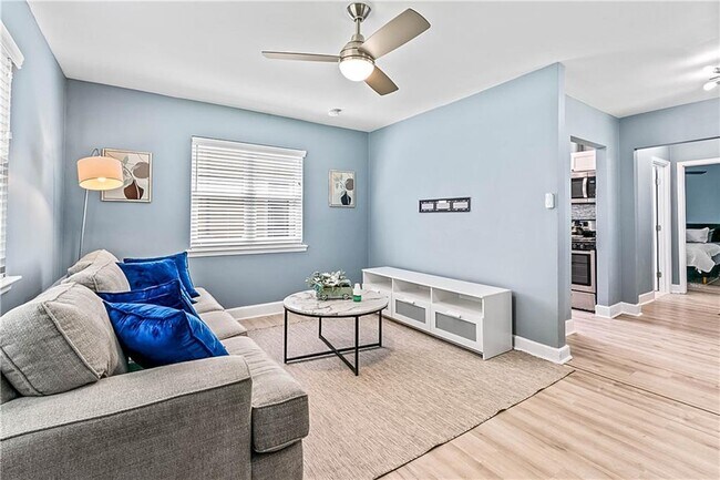 Photo - 1780 John Calvin Ave House