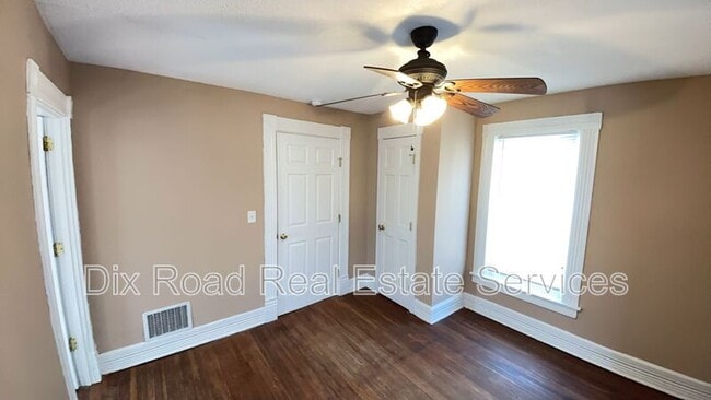 Photo - 1007 Elwood St