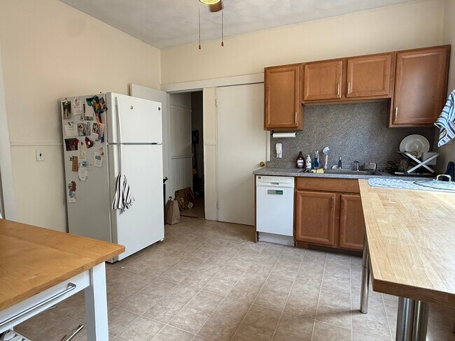 Photo - 201 Rawson Rd Unit 2