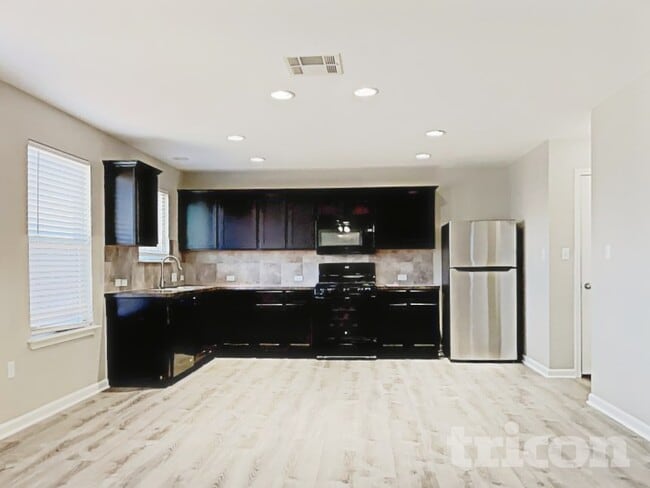 Photo - 15102 Verela Dr