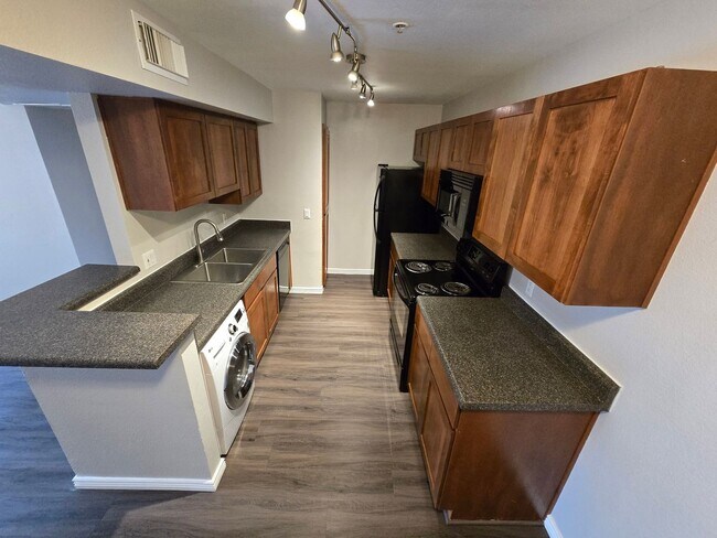 1385 W University Ave Unit 12-195