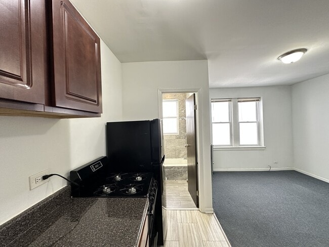 Photo - 5710 N Winthrop Ave Unit 903