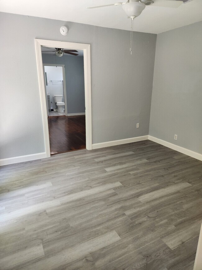 Photo - 2538 Jackson