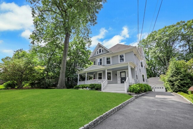 Photo - 78 Franklin St
