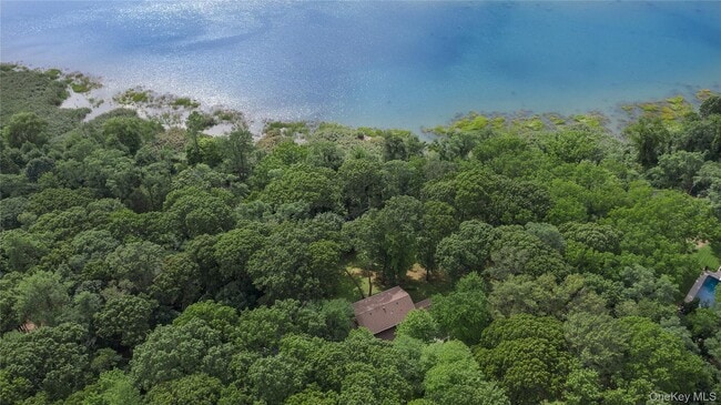 Photo - 451 River Rd