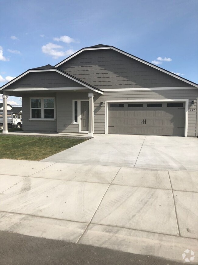 Building Photo - Home for Rent!!