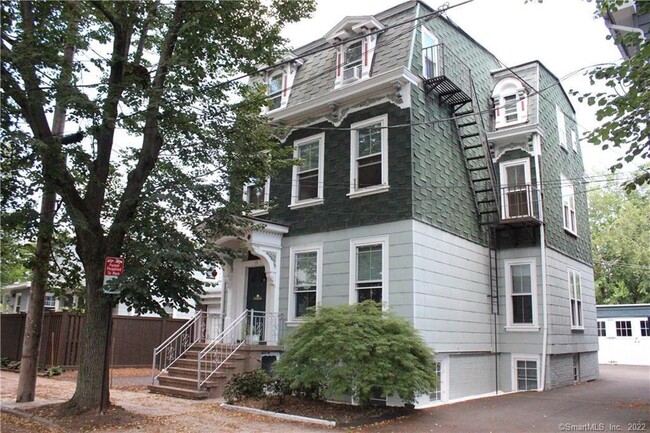 Photo - 13 Pleasant St Apartamento Unidad 2nd fl