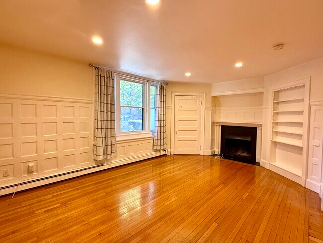 17 Exeter St Unit 1