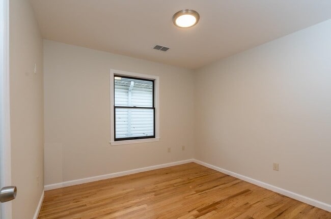 Photo - 325 Claremont Ave Unit 1