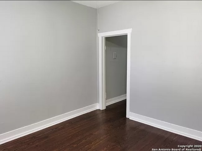 Photo - 428 Dunning Ave