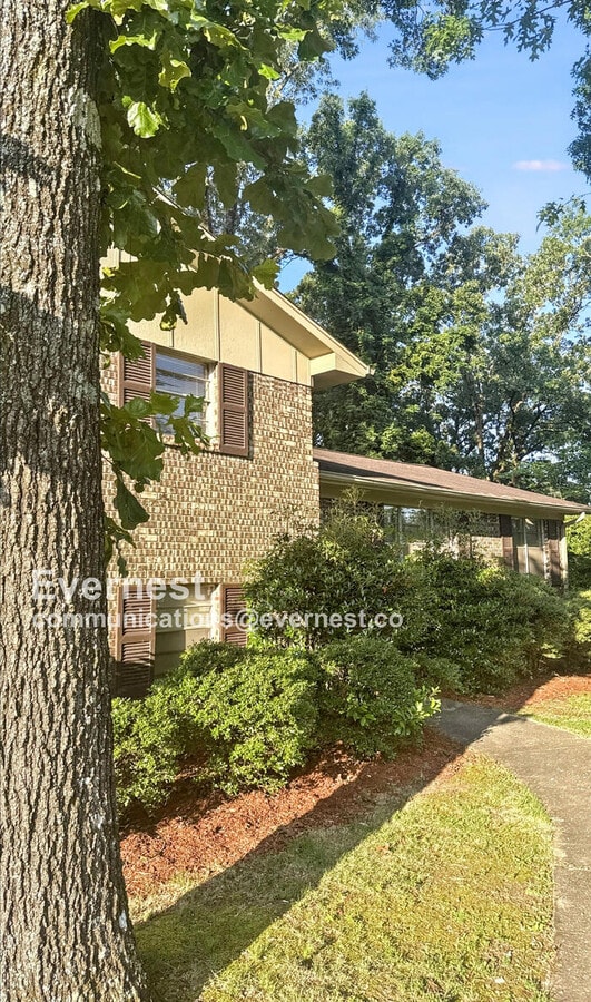 Photo - 913 21st Ave NW House