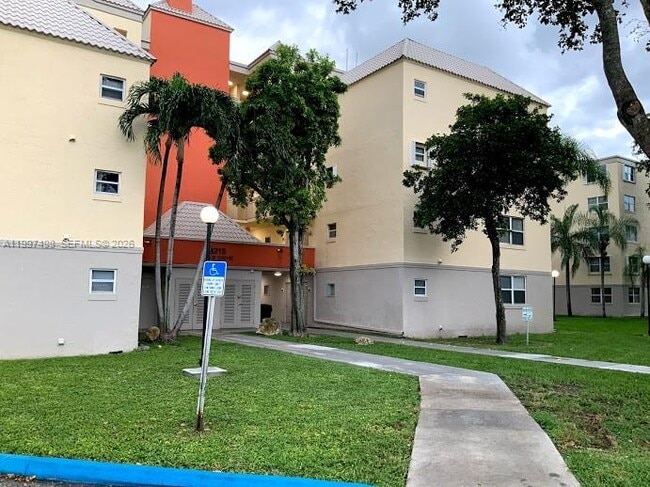 Photo - 8215 Lake Dr Unit 108