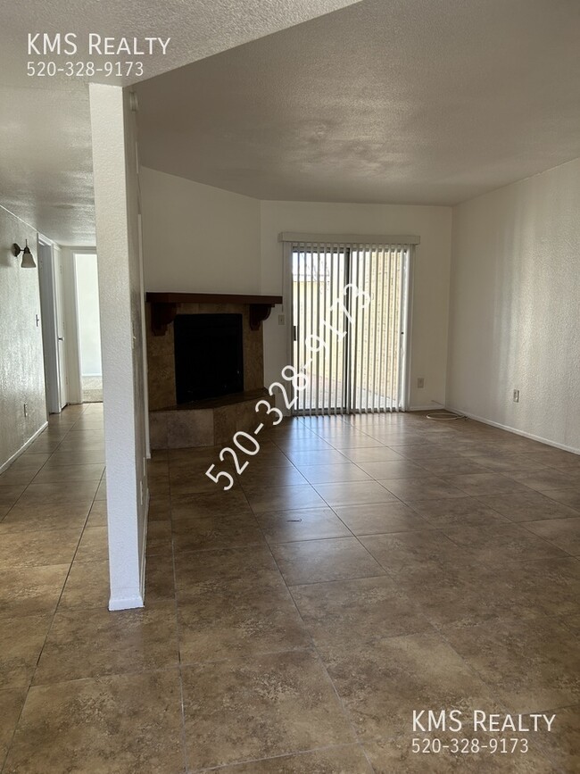 Photo - 1719 E Wyoming St