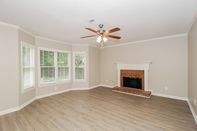 Photo - 2969 Kaley Dr NW