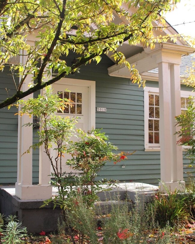 Photo - 5918 NE 13th Ave