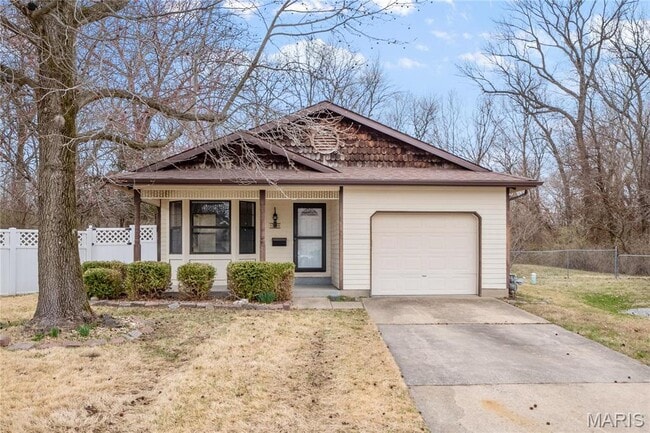 Building Photo - 701 Oak Hollow Ct Rental