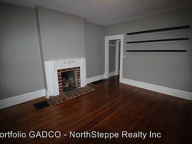 Photo - 141 E 4th Ave