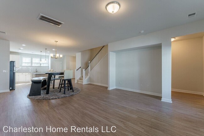 Photo - 3 br, 2.5 bath House - 532 McLernon Trace