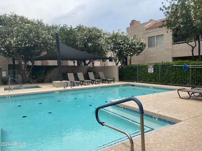 Photo - 1295 N Ash St Unit 613