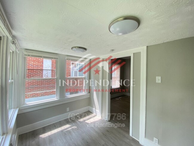 Photo - 1004 W Fairview Ave