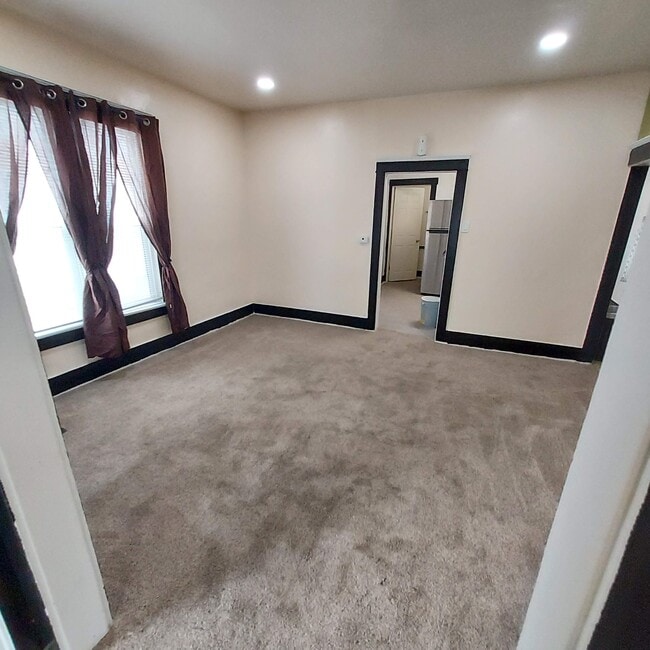 706 Cedar St