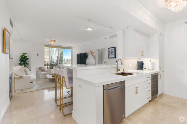 Building Photo - 550 Okeechobee Blvd Unit 1409 Rental