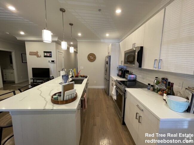 Building Photo - 11 Mansfield St Unit 9 #1 Rental