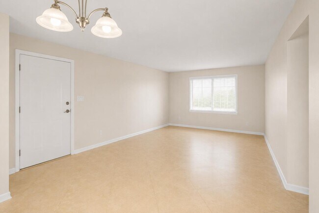 4528 SW 54th St Unit 302-b