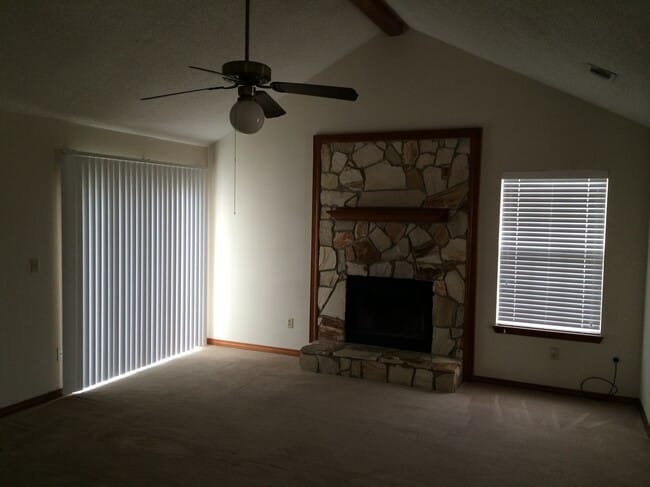 Photo - 418 Apple Dr