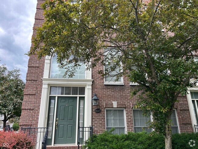 Building Photo - 8645 Meridian Square Dr Rental