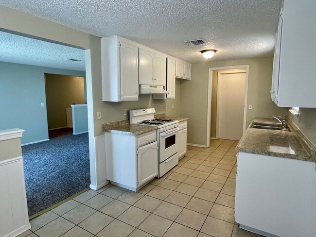 Photo - Updated 3 bed 1.5 bath