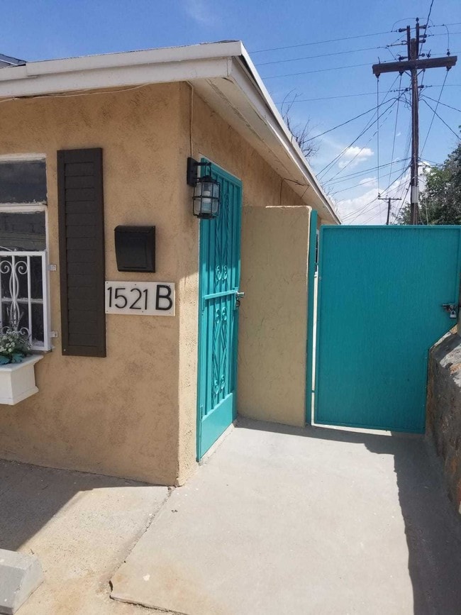 Photo - 1521 B St
