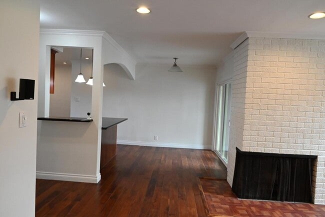 Photo - 18214 Yukon Ave