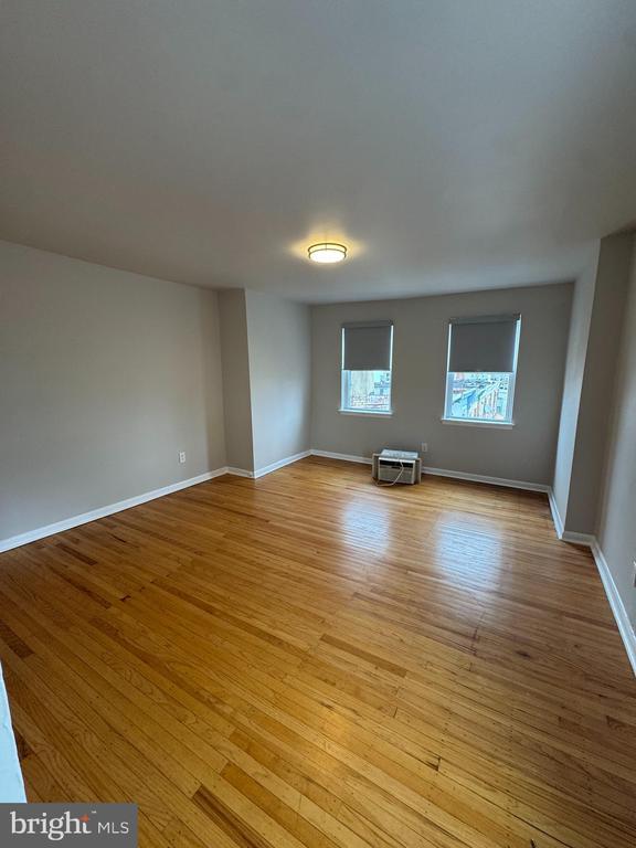 Photo - 525 N 32nd St