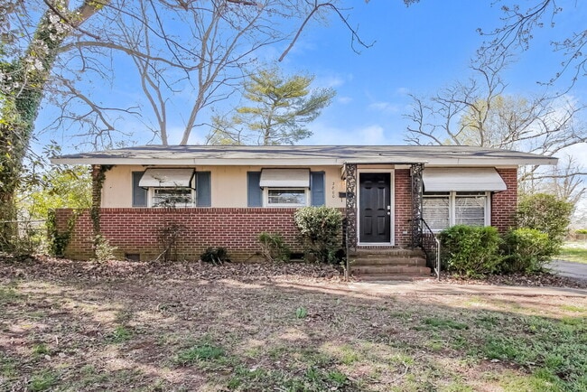 Building Photo - 3800 Seaman Dr