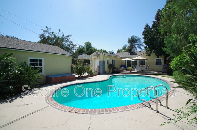 Photo - 340 W Spazier Ave