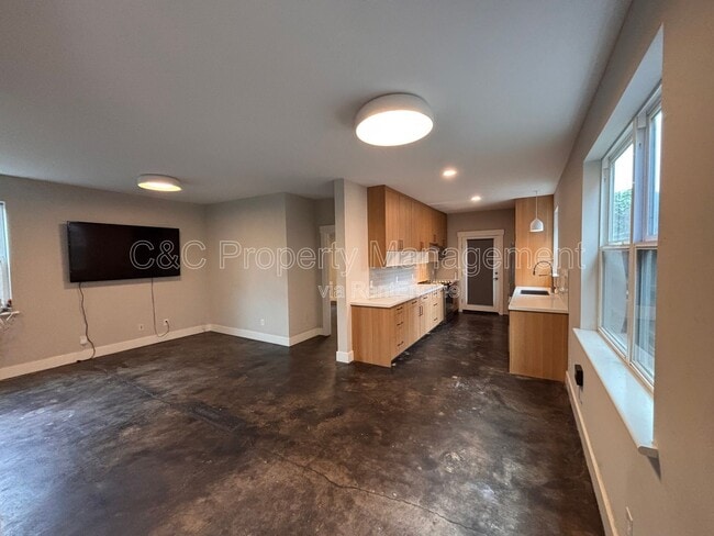 Photo - 3214 Ettie St