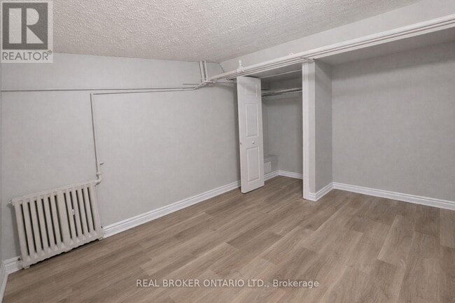 Photo - 480 Weller St Unité 4